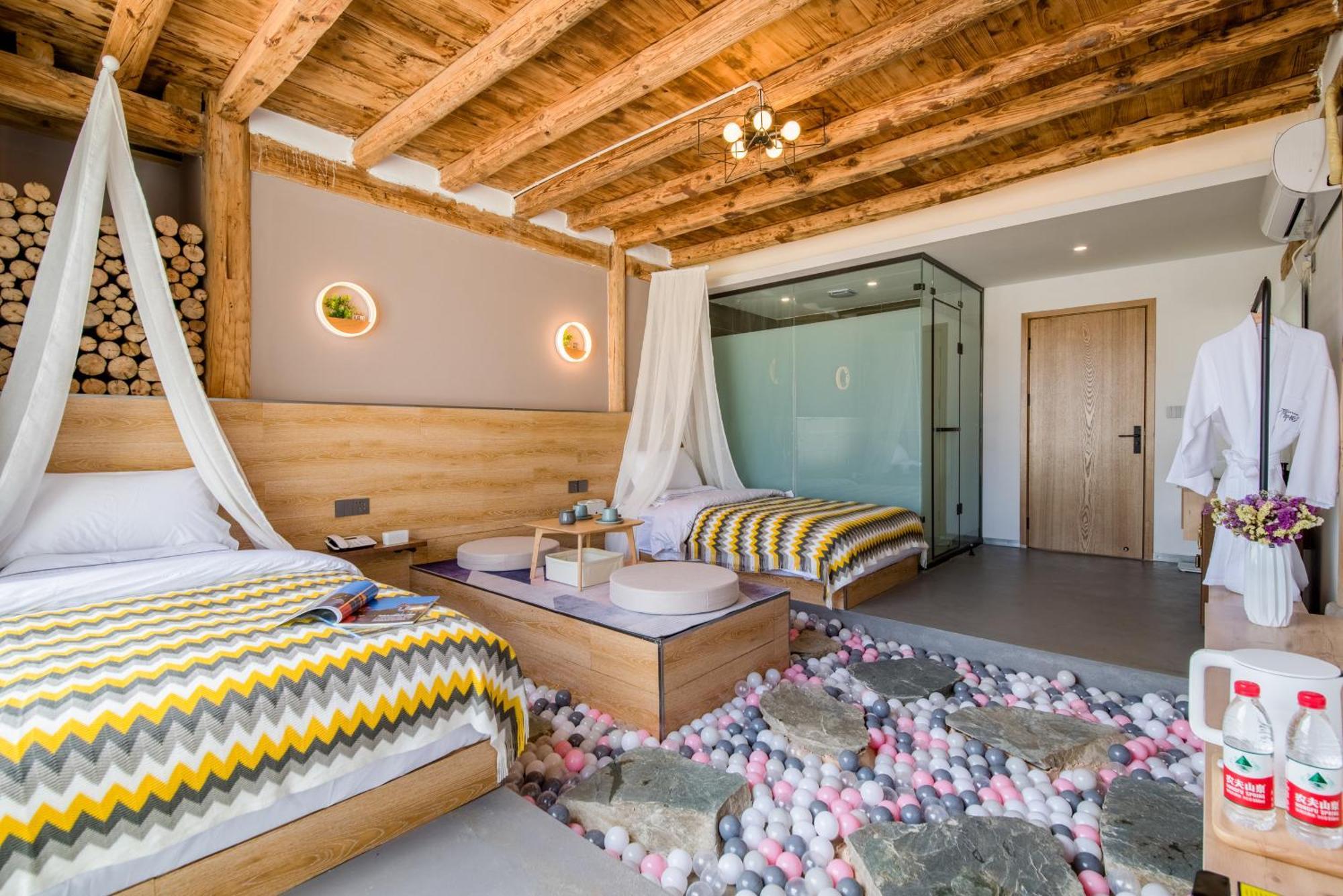 No Flowers Boutique Homestay Kunming